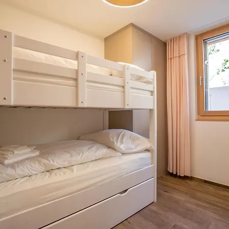 Vieux Valais Beevalais 2 アパート リーデラルプ